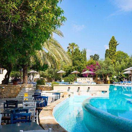 Resitour - Basilica Apartment Paphos Ngoại thất bức ảnh