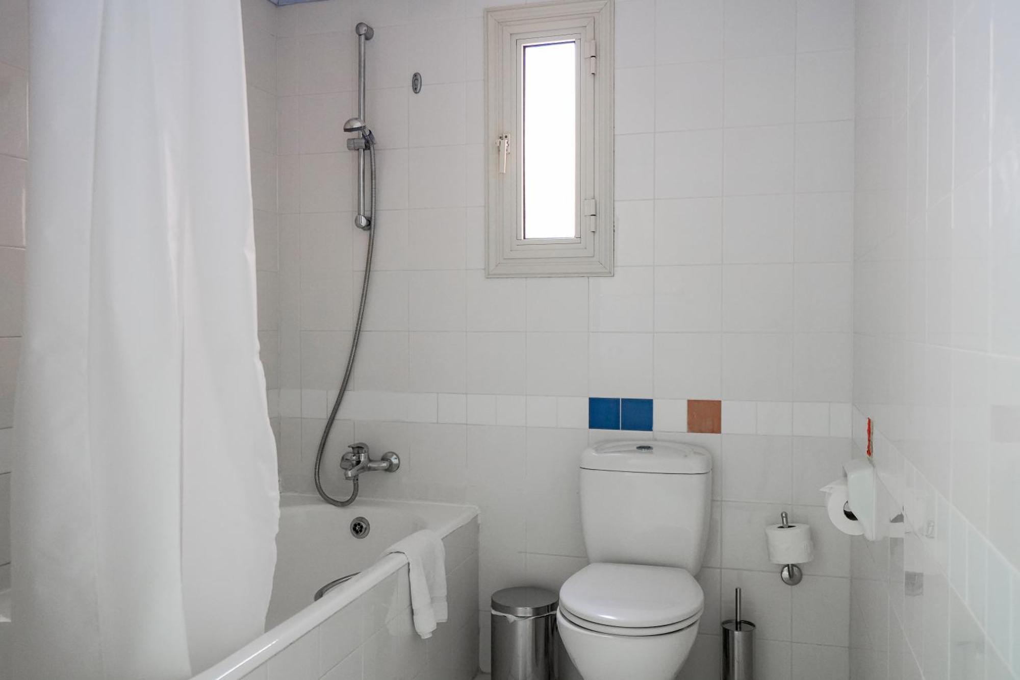 Resitour - Basilica Apartment Paphos Ngoại thất bức ảnh